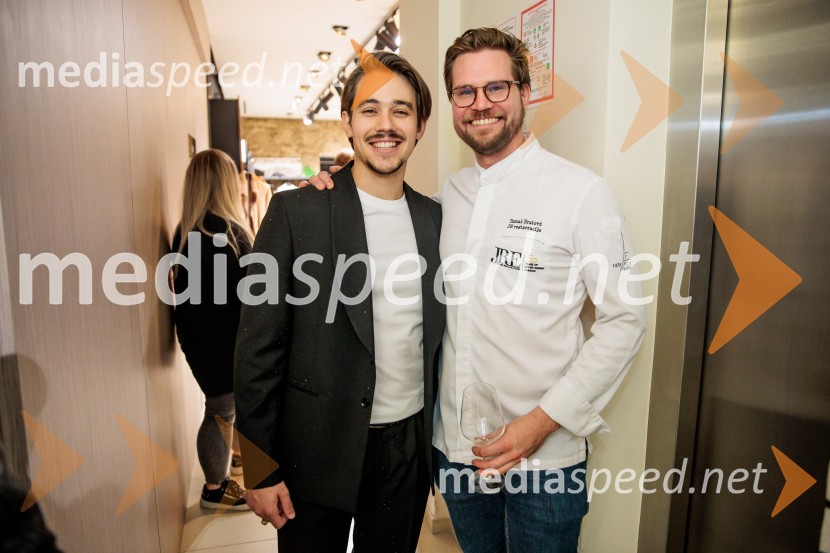  Bojan Cvjetićanin, Joker Out;  Tomaž Bratovž, JB restavracijaGoldfield & Banks v Ikoni: predstavitev nove dišave Tales of Amber