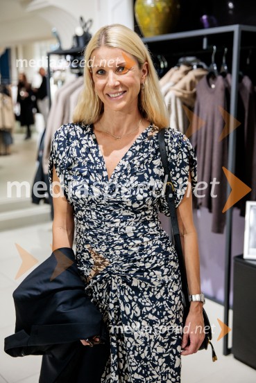  Tjaša  Železnik, igralkaGoldfield & Banks v Ikoni: predstavitev nove dišave Tales of Amber