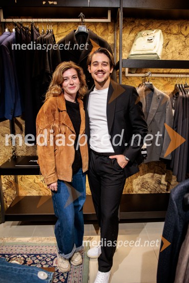  Mila Peršin, igralka;  Bojan Cvjetićanin, Joker OutGoldfield & Banks v Ikoni: predstavitev nove dišave Tales of Amber