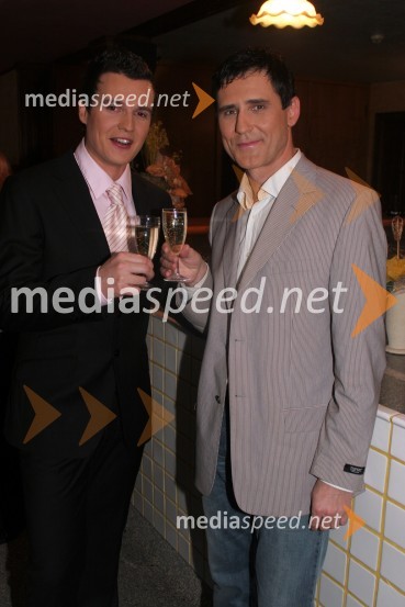 Andrej Mernik, voditelj oddaje in Stojan AuerPeta noč, snemanje oddaje televizije Net TV Mariborr