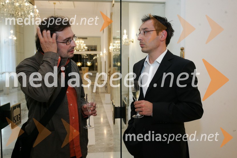 Primož Vitez, prevajalec in dramaturg in Tadej Toš, igralec90 let Slovenskega narodnega gledališča Maribor