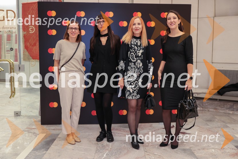  ... ;  ... ;  ... ;  Sara Mitrović, višja pravna svetovalka, MercatorKraljevi škotski orkester s simfonijo emocij, v Cankarjevem domu