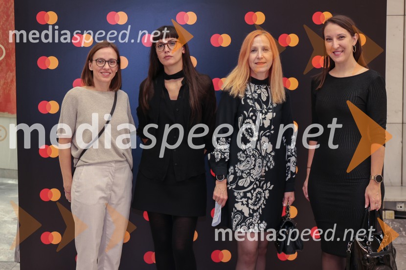  Katja Novak, vodja promocijskih projektov, Cankarjev dom;  ... ;  Zvezdana Lazar, Cankarjev dom;  Sara Mitrović, višja pravna svetovalka, MercatorKraljevi škotski orkester s simfonijo emocij, v Cankarjevem domu