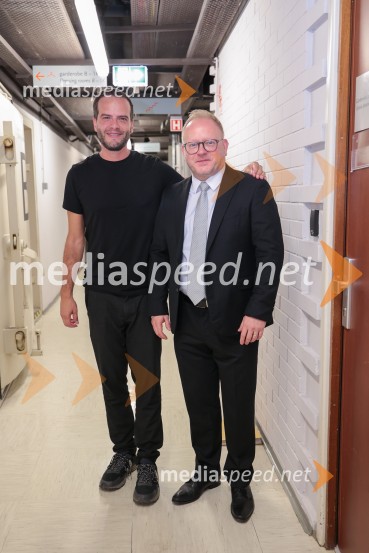  Francesco  Piemontesi, solist; mag. Aleš Drenik, vodja programa resne glasbe, opere in balet, Cankarjev domKraljevi škotski orkester s simfonijo emocij, v Cankarjevem domu