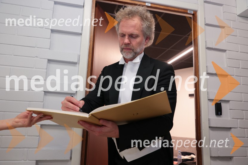  Thomas Søndergård, dirigentKraljevi škotski orkester s simfonijo emocij, v Cankarjevem domu