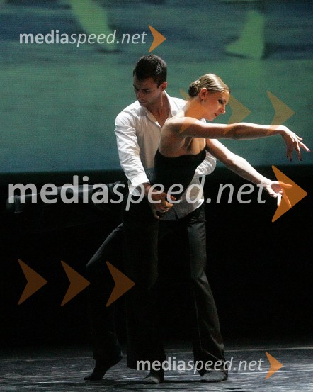 Matjaž Marin, baletni solist in Evgenija Koškina, baletna
plesalka
90 let Slovenskega narodnega gledališča Maribor