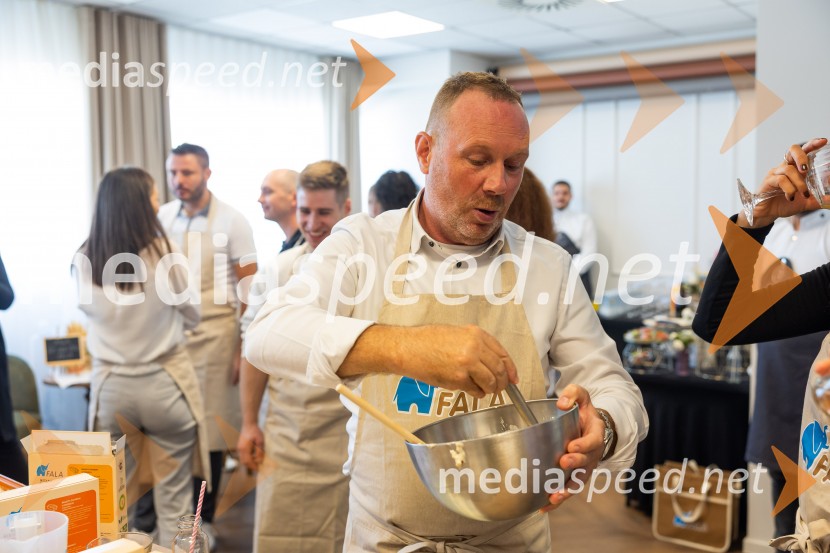  ... ;  Leon Korošec, Direktor zimsko-športne divizije, Podpredsednik skupine Elan;  Marko Pulko, direktor, Lesaffre SlovenijaLesaffre predstavil nove inovativne mešanice za kruh