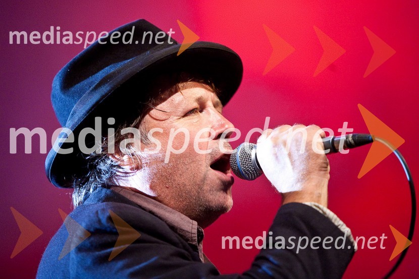 Peter Lovšin, pevecPeter Lovšin z gosti, koncert