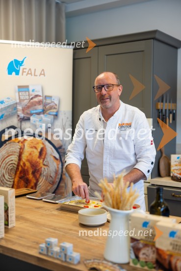  Dominik Ocvirk, tehnolog, LasaffreLesaffre predstavil nove inovativne mešanice za kruh