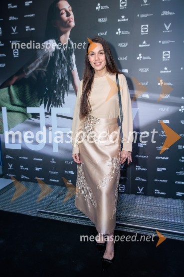 Fashion Week 2025 odprl svoja vrata z navdihujočim prvim dnem modnih revij