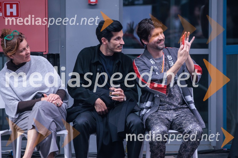  ... ;  Tomaž Mihelič - Marlenna, član skupine SestreFashion Week 2025 odprl svoja vrata z navdihujočim prvim dnem modnih revij