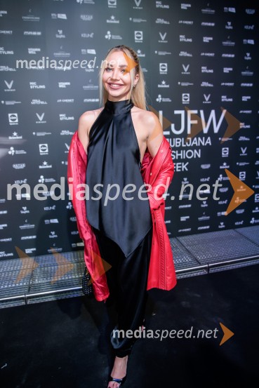 Fashion Week 2025 odprl svoja vrata z navdihujočim prvim dnem modnih revij