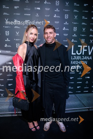 Fashion Week 2025 odprl svoja vrata z navdihujočim prvim dnem modnih revij