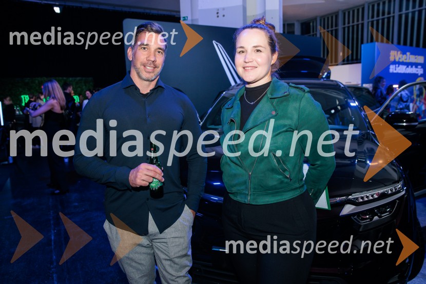 Fashion Week 2025 odprl svoja vrata z navdihujočim prvim dnem modnih revij