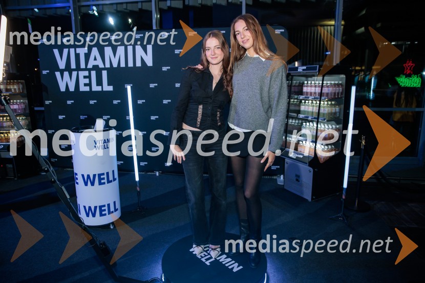 Fashion Week 2025 odprl svoja vrata z navdihujočim prvim dnem modnih revij