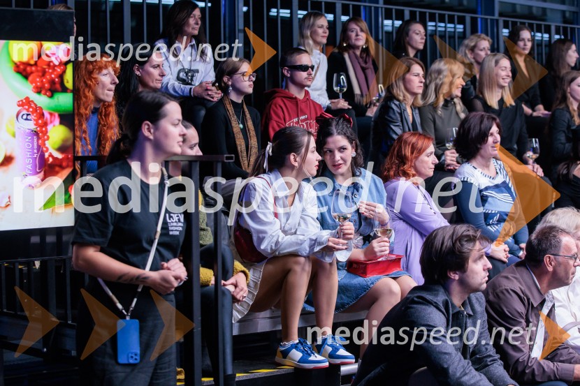 Fashion Week 2025 odprl svoja vrata z navdihujočim prvim dnem modnih revij