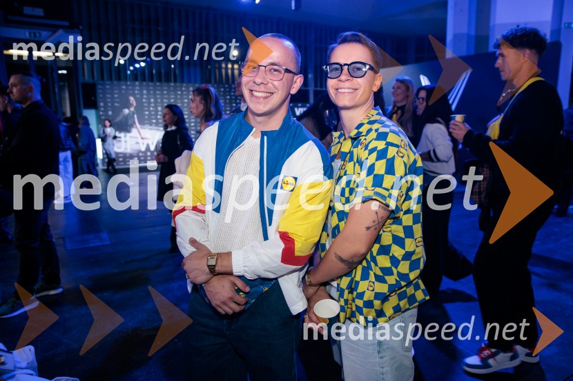  Jernej Ogrin, strokovnjak za prehrano;  Katka  Bogataj, vplivnicaFashion Week 2025 odprl svoja vrata z navdihujočim prvim dnem modnih revij