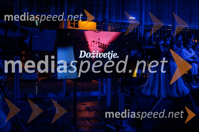 Fashion Week 2025 odprl svoja vrata z navdihujočim prvim dnem modnih revij