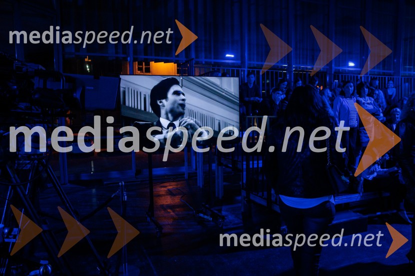 Fashion Week 2025 odprl svoja vrata z navdihujočim prvim dnem modnih revij