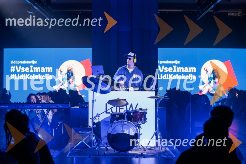 Fashion Week 2025 odprl svoja vrata z navdihujočim prvim dnem modnih revij