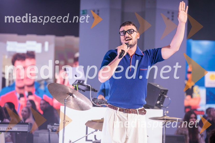  Urban Lutman, pevec, Batista CadillacFashion Week 2025 odprl svoja vrata z navdihujočim prvim dnem modnih revij