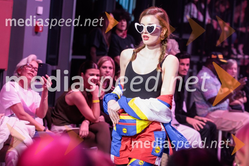 Fashion Week 2025 odprl svoja vrata z navdihujočim prvim dnem modnih revij