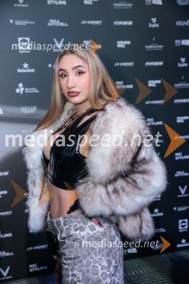  Urša  Koser, fitneserka, osebna trenerka, ustvarjalka vsebinFashion Week 2025 odprl svoja vrata z navdihujočim prvim dnem modnih revij