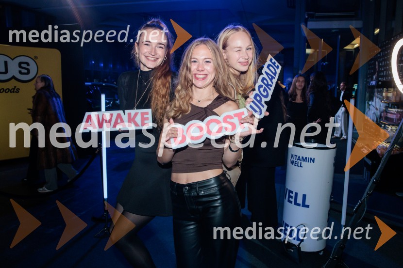 Fashion Week 2025 odprl svoja vrata z navdihujočim prvim dnem modnih revij