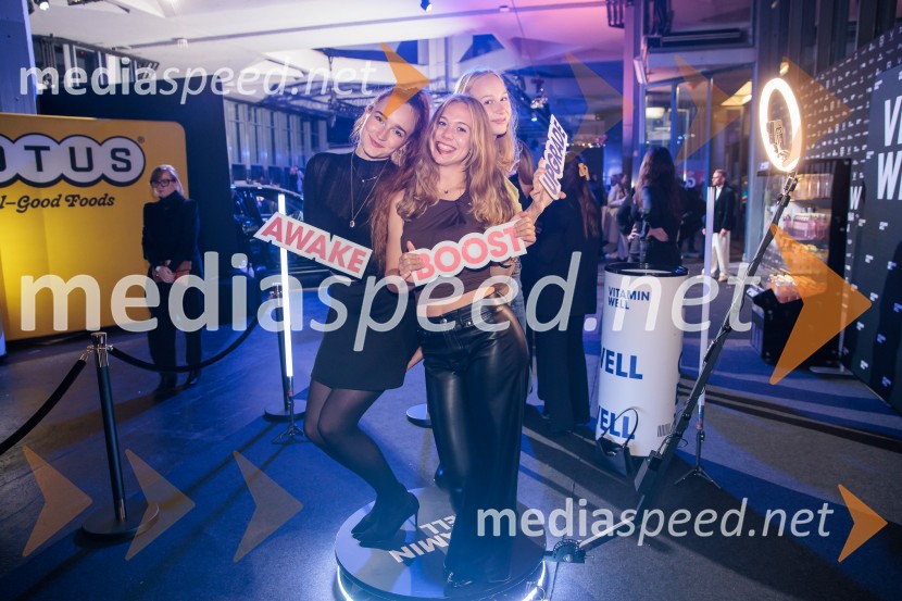 Fashion Week 2025 odprl svoja vrata z navdihujočim prvim dnem modnih revij