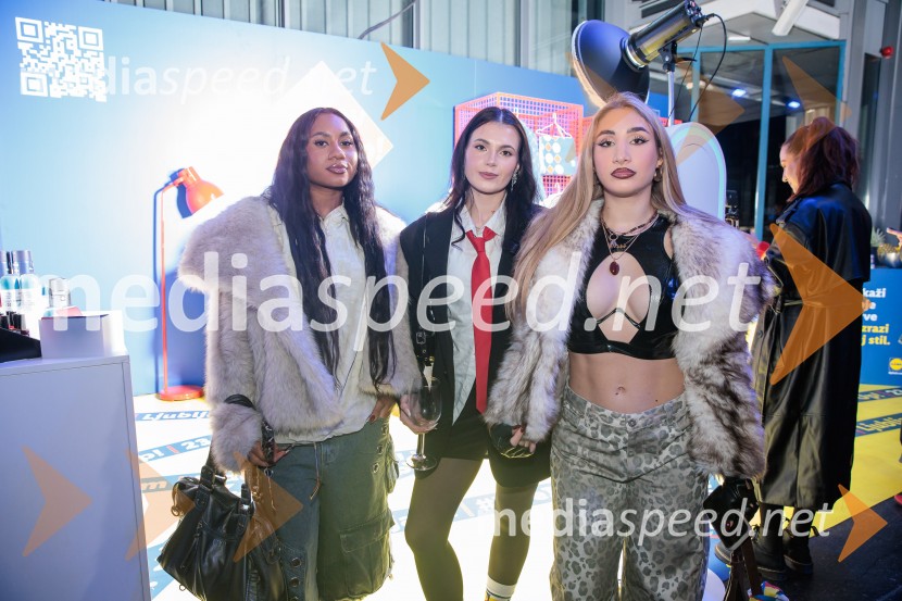  ... ;  ... ;  Urša  Koser, fitneserka, osebna trenerka, ustvarjalka vsebinFashion Week 2025 odprl svoja vrata z navdihujočim prvim dnem modnih revij