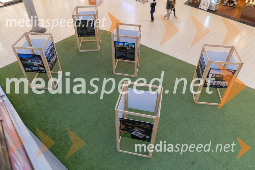 V Citycentru Celje odprli razstavo »Bivanje z lesom – SLOWOODLIFE«: slovenske zgodbe trajnostne gradnje in dizajna