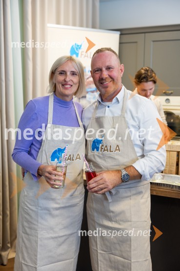  Irena Pavčič, direktorica, IPPR;  Marko Pulko, direktor, Lesaffre Slovenija;  Goran Radinović, oblikovalec znamke in kreativni direktor agencije AritmijaLesaffre predstavil nove inovativne mešanice za kruh