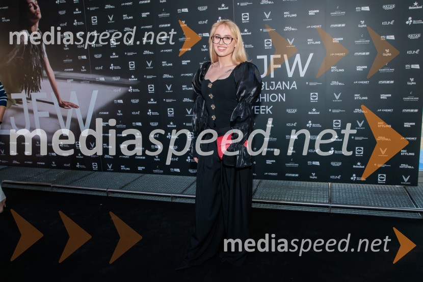 Fashion Week v drugi dan združil vizijo, energijo in vrhunsko oblikovanje