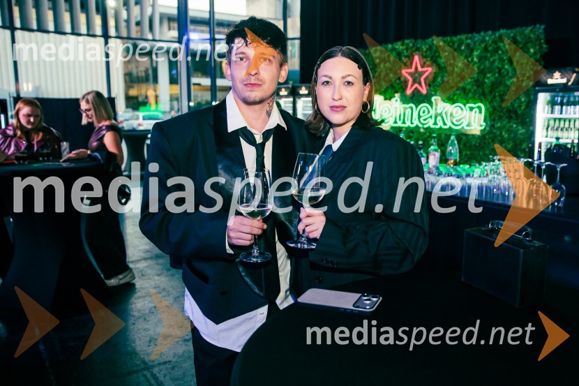 Fashion Week v drugi dan združil vizijo, energijo in vrhunsko oblikovanje