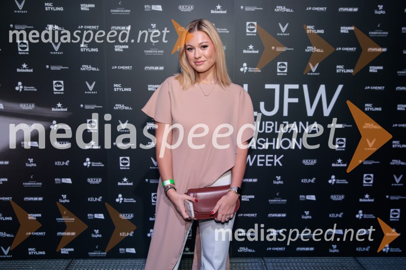 Fashion Week v drugi dan združil vizijo, energijo in vrhunsko oblikovanje