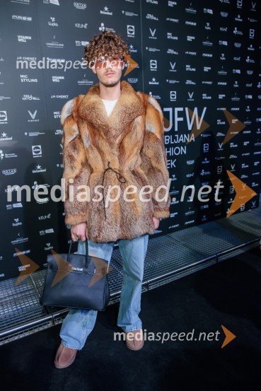 Fashion Week v drugi dan združil vizijo, energijo in vrhunsko oblikovanje