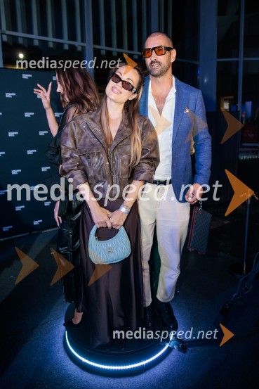 Fashion Week v drugi dan združil vizijo, energijo in vrhunsko oblikovanje