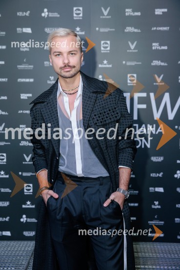 Fashion Week v drugi dan združil vizijo, energijo in vrhunsko oblikovanje