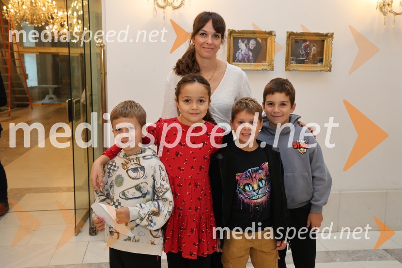  ... ;  ... ;  Špela Lešnik, producentka Drame SNG Maribor;  ... Kot noč in dan, premiera otroške drame v SNG Maribor