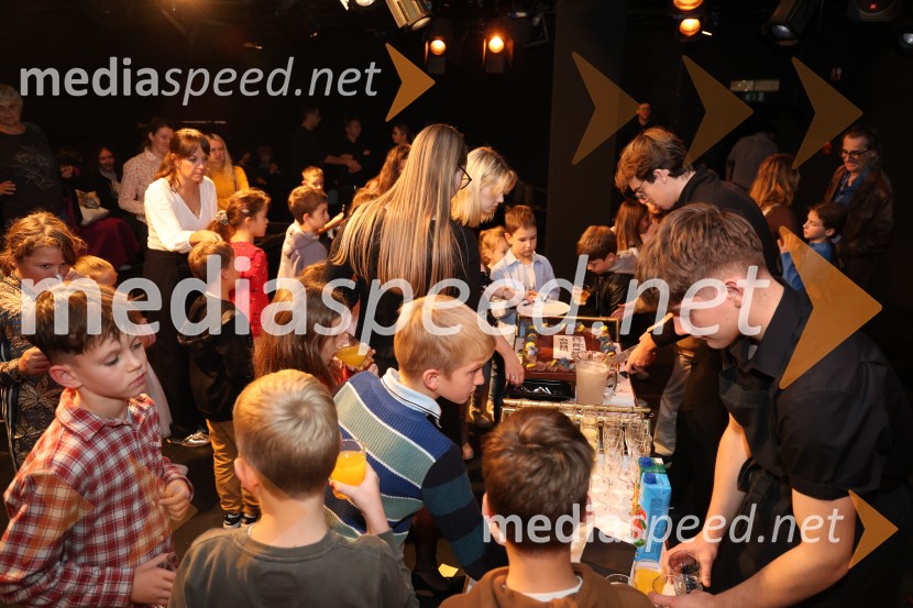 Kot noč in dan, premiera otroške drame v SNG Maribor