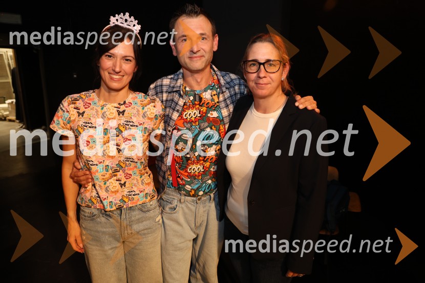  Eva Kraš, igralka;  Viktor Hrvatin Meglič, igralec;  Tanja Lužar, dramaturginjaKot noč in dan, premiera otroške drame v SNG Maribor