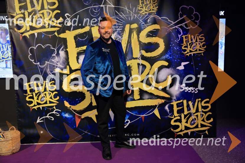 Elvis Škorc, iskrena zgodba o odraščanju, premiera v Mariboxu