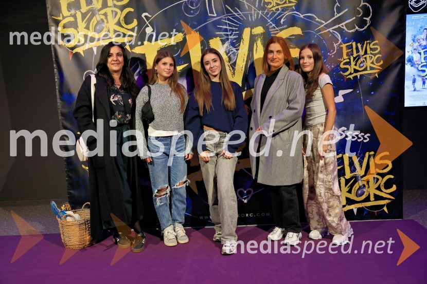 Elvis Škorc, iskrena zgodba o odraščanju, premiera v Mariboxu