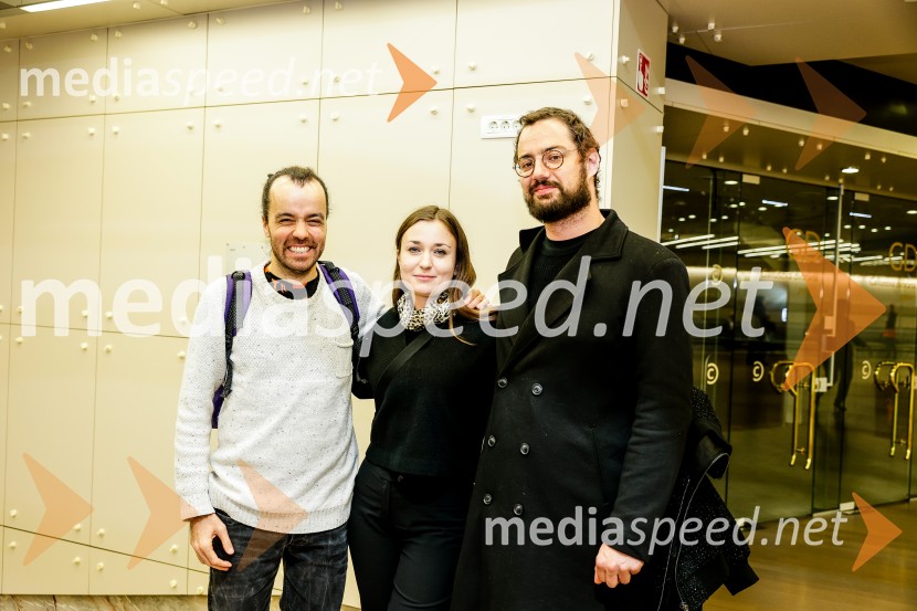  Blaž Šef, igralec;  Nika Korenjak, igralka;  ... Medejini otroci, pretresljiva sodobna tragedija v Cankarjevem domu