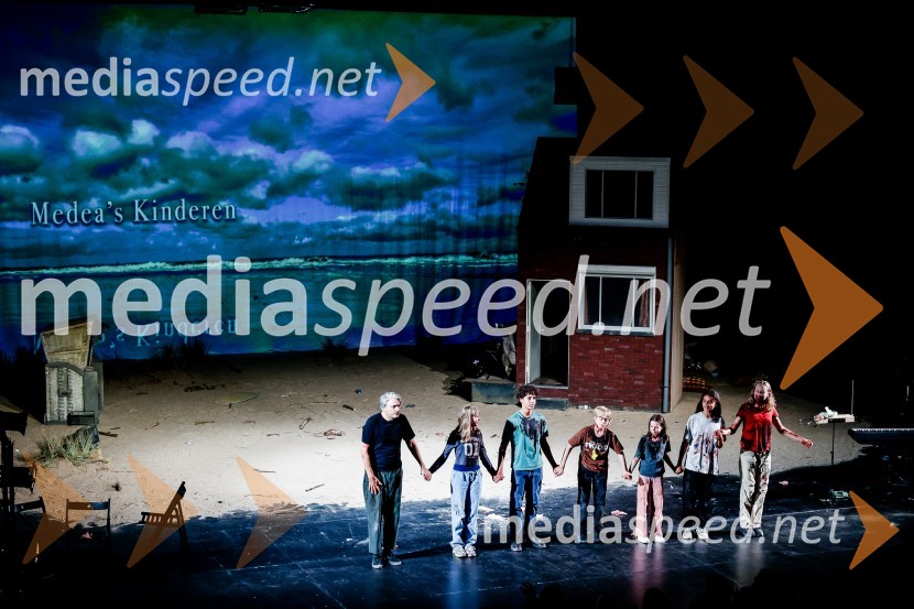  Peter Seynaeve, igralec;  Lien Wildemeersch, igralkaMedejini otroci, pretresljiva sodobna tragedija v Cankarjevem domu