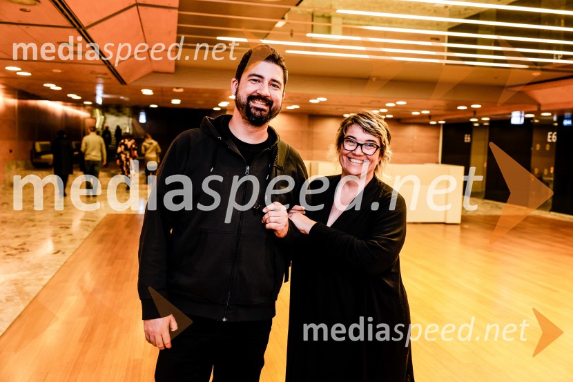  Tadej Zbičajnik, igralec;  Ivana Djilas, režiserkaMedejini otroci, pretresljiva sodobna tragedija v Cankarjevem domu