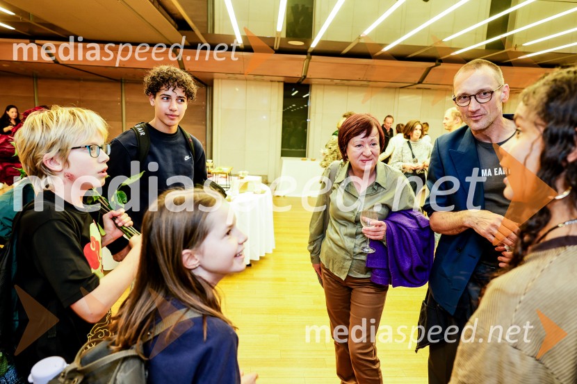  Diana Koloini, dramaturginja;  Marko  Mandić, igralecMedejini otroci, pretresljiva sodobna tragedija v Cankarjevem domu