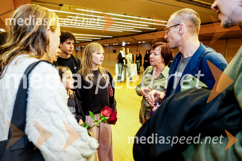  Diana Koloini, dramaturginja;  Marko  Mandić, igralecMedejini otroci, pretresljiva sodobna tragedija v Cankarjevem domu