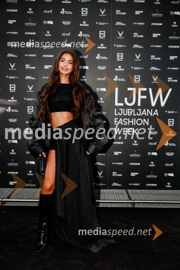 Fashion Week 2025, tretji dan postregel z eksplozijo mladostne ustvarjalnosti