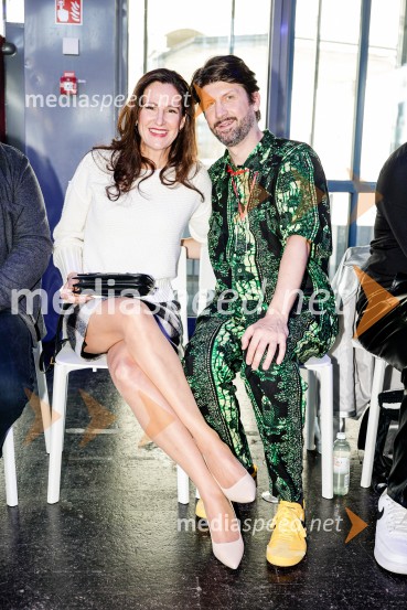  ... ;  Tomaž Mihelič - Marlenna, član skupine SestreFashion Week 2025, tretji dan postregel z eksplozijo mladostne ustvarjalnosti